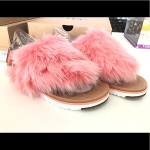 Ugg women holly size 7